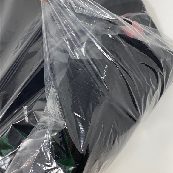 Supreme Small Box Logo Crewneck Sweater FW19SW56 - Picture 6 of 7